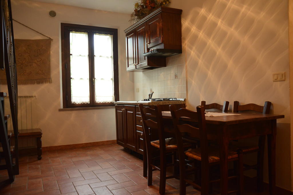 Agriturismo Antica Riserva カスティリオーネ・デル・ラーゴ 部屋 写真